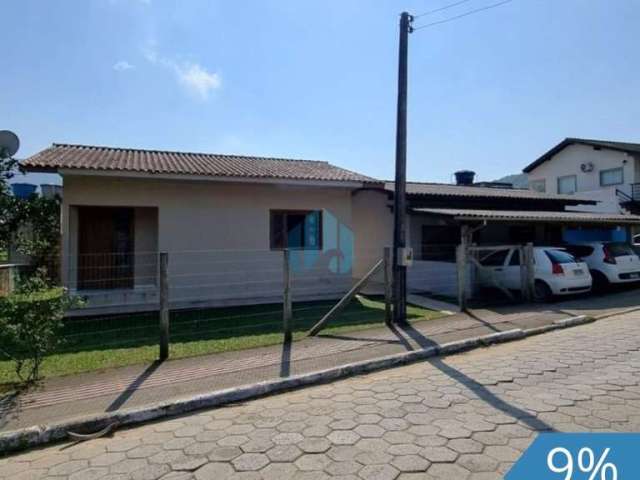 Duas Casas Localizadas no Bairro Macacu, em Garopaba!