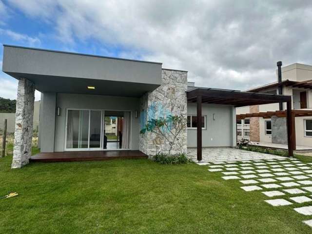 Casa do Poeta: Linda Casa em Condomínio Fechado, a 200 m da Praia do Siriú, em Garopaba!