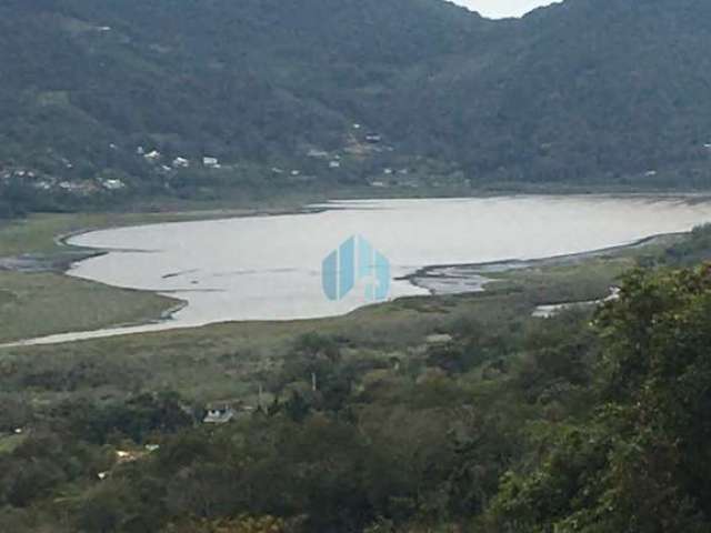 Ampla Área de Terras com 3,6 Hectares, Bairro Macacu, em Garopaba, com Linda Vista Panorâmica!