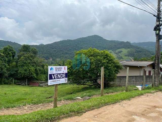 Ótimo Terreno Localizado a 500 m da Praia do Siriú, Bairro Siriú, em Garopaba!