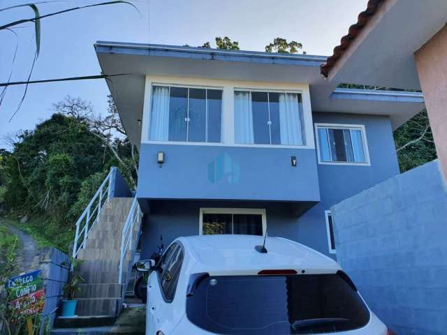 Casa com Linda Vista p/ Mar, Lagoa e Dunas, no Bairro Siriú, em Garopaba!