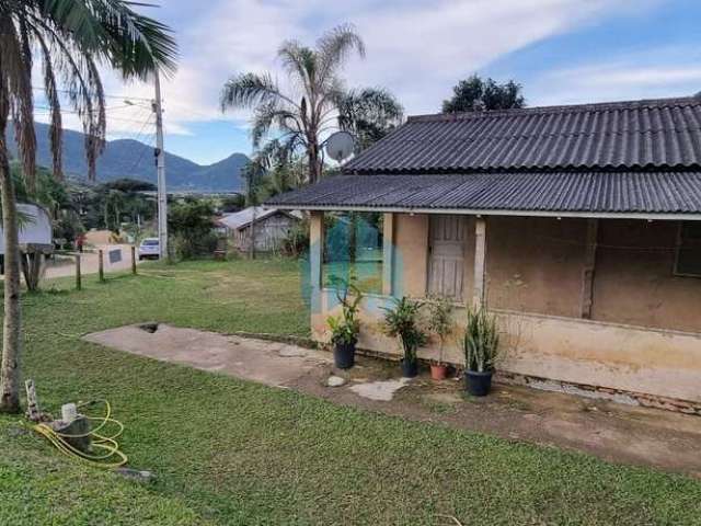 Sítio com Linda Vista p/ Lagoa do Siriú, Localizado no Bairro Macacu, em Garopaba!