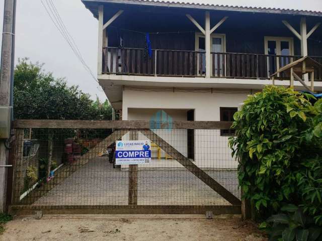 Imóvel Localizado Entre as Praias do Rosa e Ouvidor!