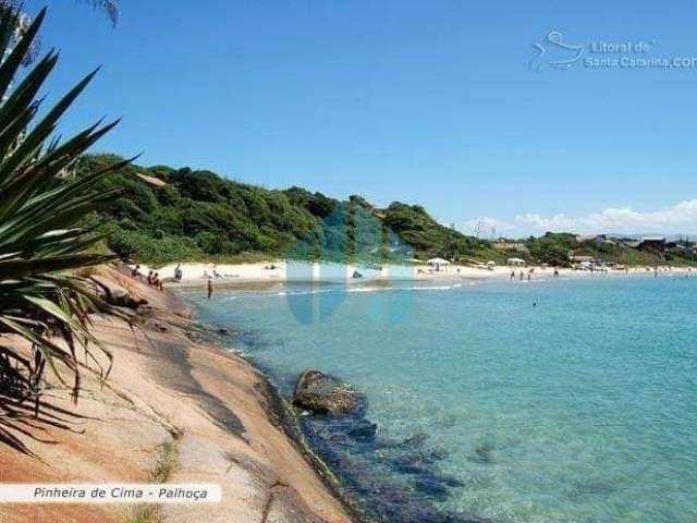 Linda Pousada na Praia da Pinheira, em Palhoça, à Cerca de 300m do Mar!!