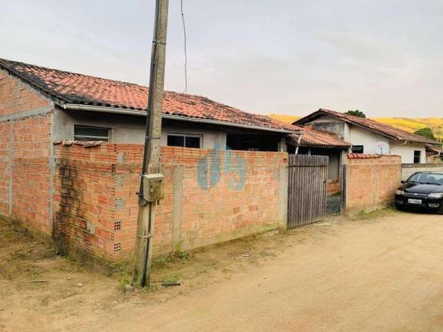 Casa em Imaruí, Bairro Tamborete.