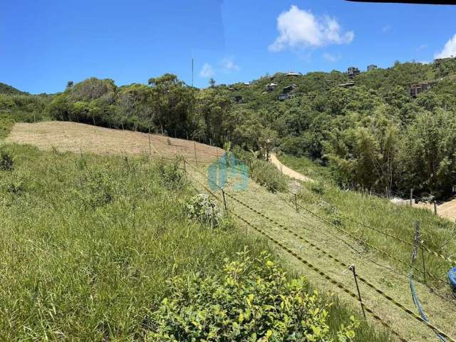 Amplo Terreno com Linda Vista Panorâmica, na Praia do Silveira, em Garopaba!