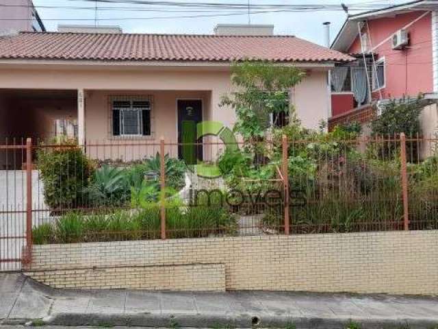 Casa de 3 quartos com 1 suite em Serraria São José SC