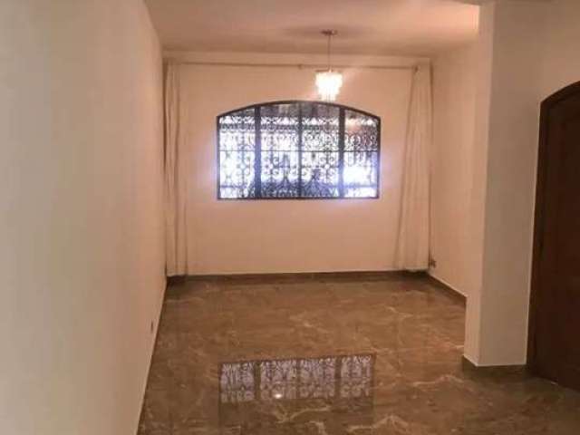 Casa com 3 quartos à venda na Rua Engenheiro José Valter Seng, 220, Ferreira, São Paulo por R$ 900.000