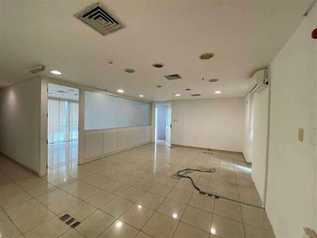 Sala Comercial com 204m² para locação em Alphaville! OPORTUNIDADE