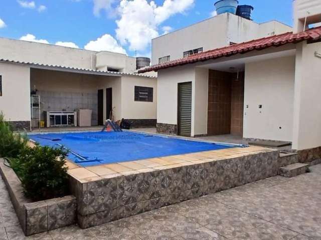 Casa para Venda em Uberlândia, Brasil, 3 dormitórios, 1 suíte, 3 banheiros, 4 vagas