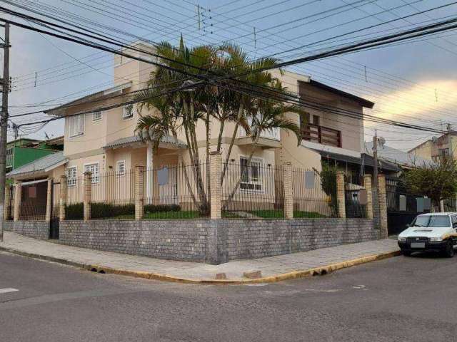 Sobrado à venda, 174 m² por R$ 750.000,00 - Parque da Matriz - Cachoeirinha/RS