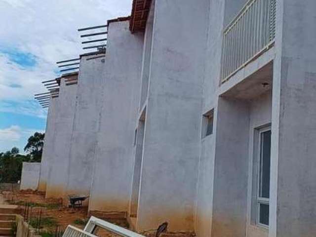 Casa para Venda em Francisco Morato, Jardim Virgínia, 2 dormitórios, 1 banheiro, 1 vaga