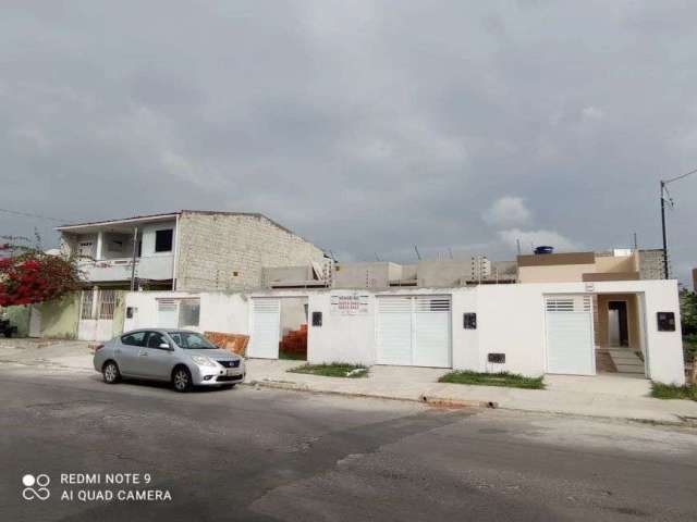 Casa à venda em rua pública, 160m², 3 quartos, 2 banheiros, 2 vagas, MARIVAN, Aracaju, SE