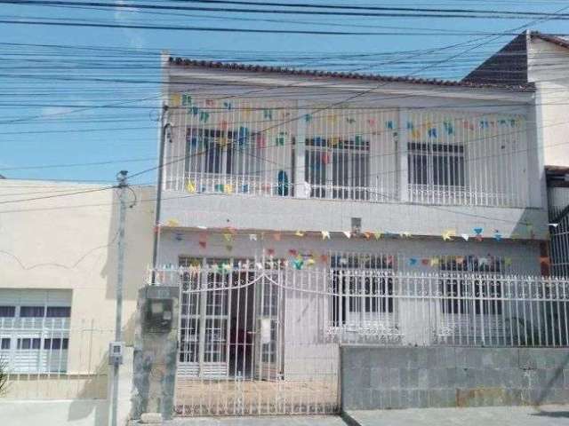 Casa a venda com 190m2, 3 quartos em Getúlio Vargas - Aracaju - SE