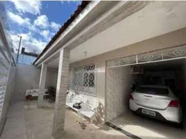 Casa a venda com 120m2, 3 quartos em Farolândia - Aracaju - SE