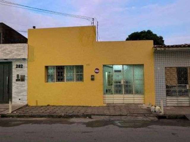 Casa a venda com 187m2, 3 quartos em Pajuçara - Maceió - AL