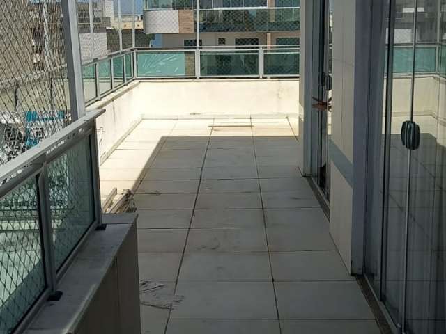 Excelente cobertura duplex 4 quartos com terraço pertinho da praia!