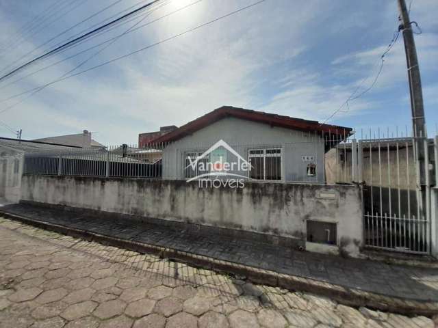 Casa na Ponte do Imaruim em Palhoça - SC