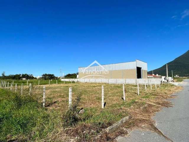 Terreno de 360m² no bairro Guarda do Cubatão em Palhoça - SC