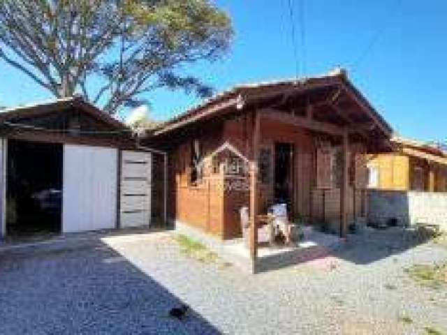 Casa Pré-moldada com 02 quartos, sendo 01 suíte e com garagem coberta no bairro Guarda do Cubatão em Palhoça - SC