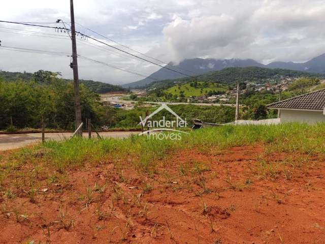 Terreno de 200m² com escritura pública no loteamento Jardins 3 no Bela  Vista em Palhoça - SC