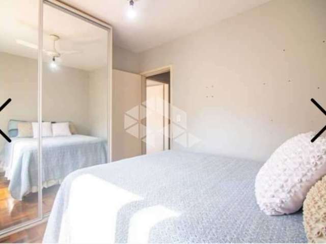 Apartamento com 3 quartos à venda na Rua Gaston Englert, 780, Vila Ipiranga, Porto Alegre por R$ 490.000