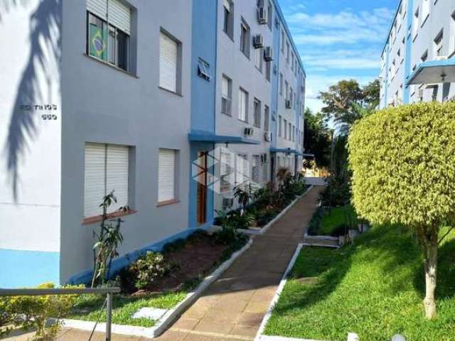 Apartamento com 3 quartos à venda na Rua Guilherme Schell, 550, Santo Antônio, Porto Alegre por R$ 310.000