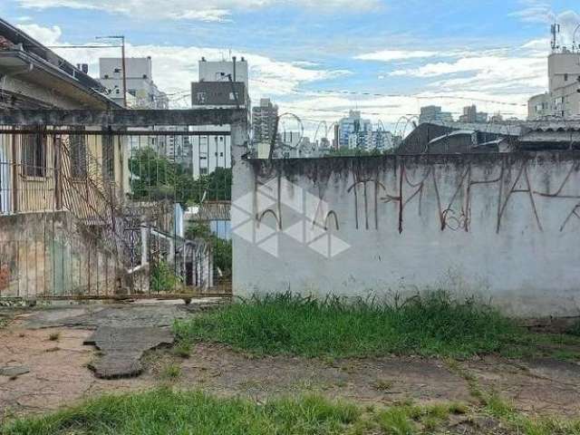 Terreno à venda na Rua Doutor Eduardo Chartier, 815, Passo da Areia, Porto Alegre por R$ 409.000