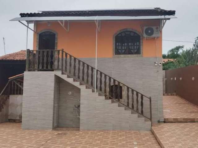 Casa para Venda em Iguaba Grande, Iguaba Pequena, 3 dormitórios, 1 suíte, 3 banheiros, 2 vagas