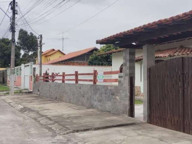 Casa para Venda em Araruama, Pontinha, 3 dormitórios, 1 suíte, 3 banheiros, 2 vagas