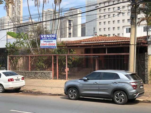 Casa com ponto comercial à venda no Setor Marista - Goiânia/GO