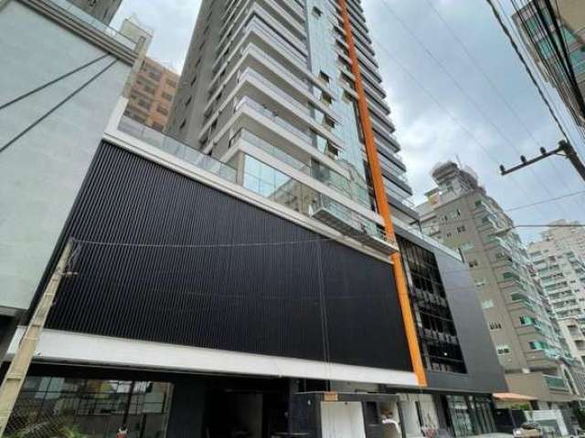 Apartamento à venda na Rua 298, Meia Praia, Itapema, 130 m2 por R$ 2.200.000