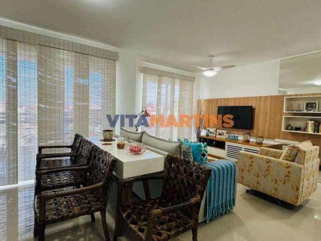 Cobertura duplex com VISTA MAR de 3 quartos (2 suítes) à venda no Centro de Cabo Frio/RJ por R$1.600.000,00