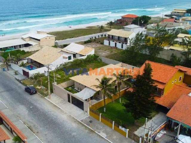 Casa de 3 suítes beira mar à venda na Praia do Foguete em Cabo Frio/RJ por R$1.900.000,00