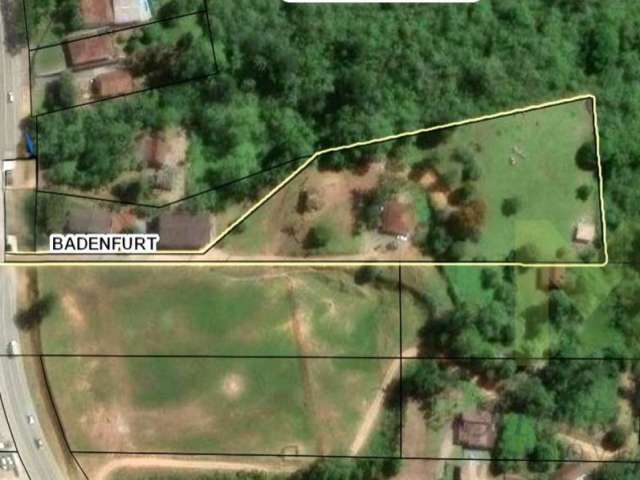 Terreno à venda no Badenfurt, Blumenau  por R$ 1.700.000