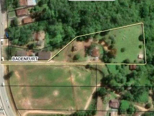 Terreno comercial à venda no Badenfurt, Blumenau  por R$ 1.700.000