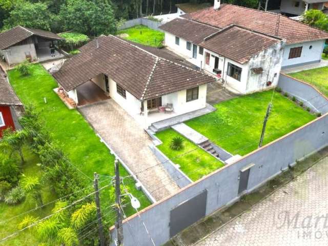 Casa comercial com 2 salas à venda no Salto do Norte, Blumenau , 247 m2 por R$ 890.000