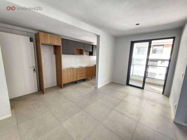 Apartamento com 2 dormitórios à venda, 62 m² por R$ 860.000,00 - Centro - Florianópolis/SC