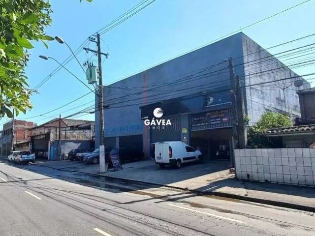 Galpão à venda no Parque Bitaru em São Vicente.