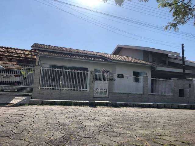 Casa com 3 quartos à venda no Guarani, Brusque , 130 m2 por R$ 950.000