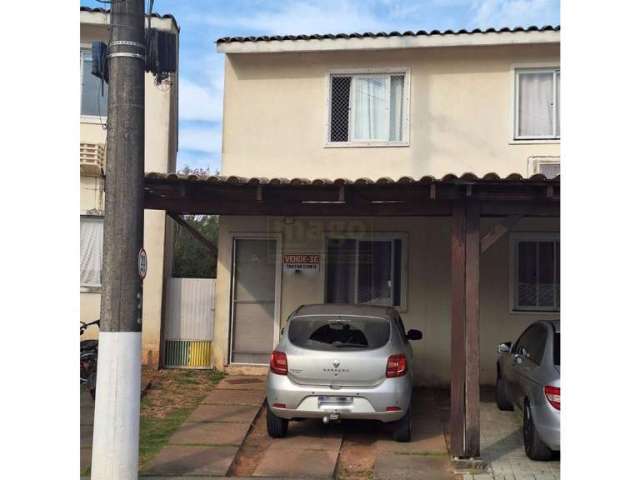 Sobrado para Venda no bairro Cedros em Camboriú, 2 quartos, 1 vaga,