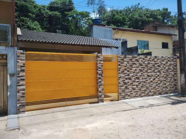 Vendo excelente casa com 3 suítes em condominio fechado