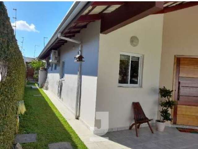 Excelente casa na Prainha com 4 suítes