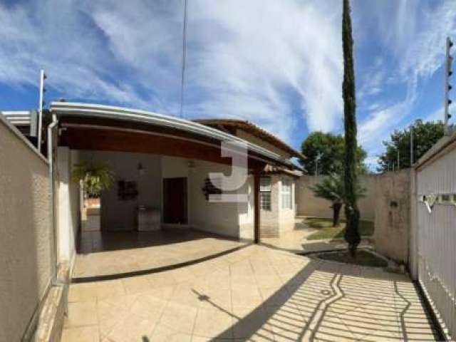 Casa Ampla, com Piscina com 3 quartos à venda no Jardim Europa, em Paulínia.