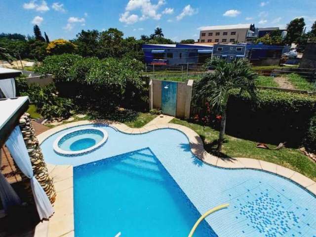 Casa em Condomínio - à venda por 2.720.000,00 - Parque Rural Fazenda Santa Cândida, Haras Bela Vista - Campinas.