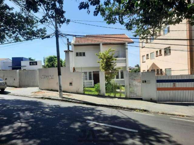 Casa Comercial para Aluguel com 422 metros e 30 vagas no Jardim Chapadão em Campinas- SP