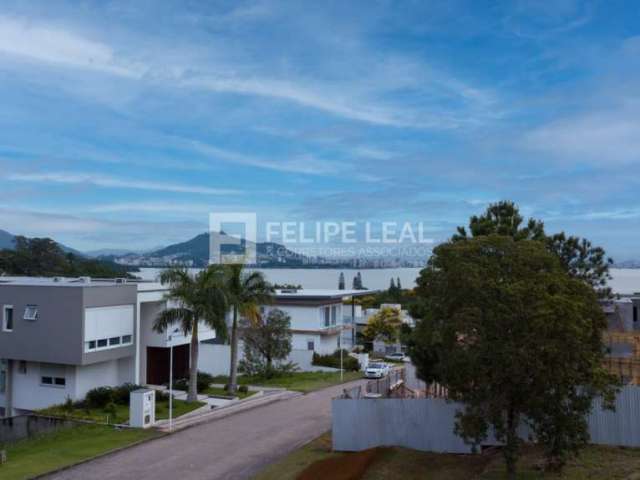 Casa em Condominio em Cacupé - Florianópolis, SC