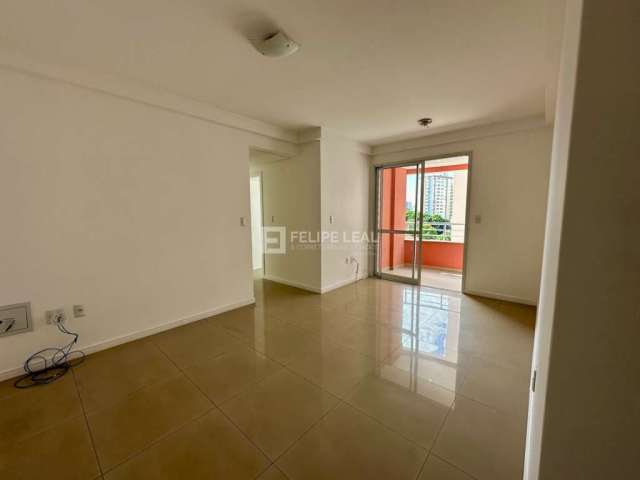 Apartamento em Barreiros - São José, SC