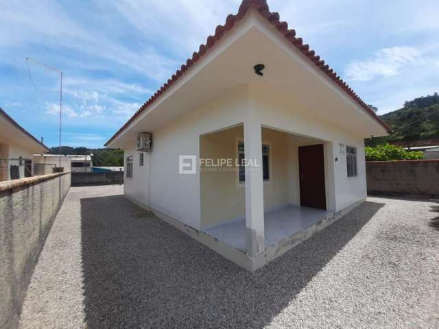 Casa em Armação da Piedade - Governador Celso Ramos, SC