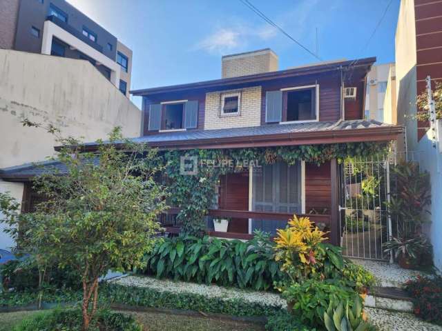 Casa em Carvoeira  -  Florianópolis